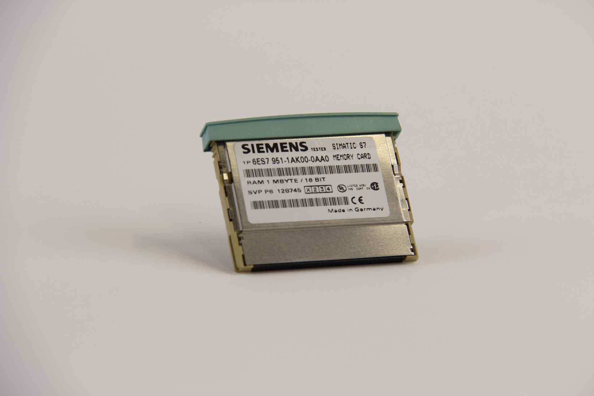 6ES7951-1AK00-0AA0